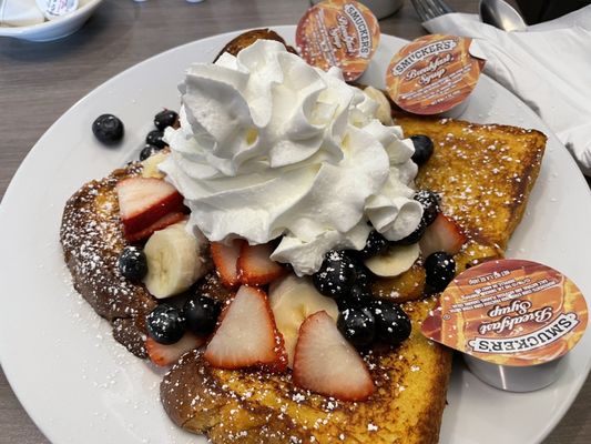 Colonial Diner by null