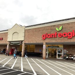 Exterior photo of Giant Eagle - Leetsdale, Pennsylvania Exterior photo of Giant Eagle - Leetsdale, Pennsylvania