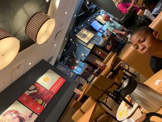 Applebee's Grill + Bar by null