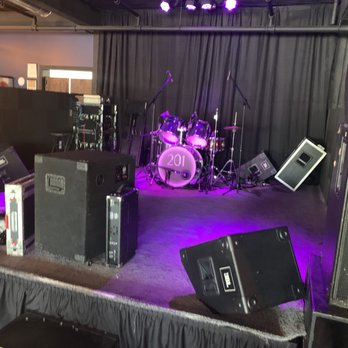 201 Cafe and Wine Bar - Stage - Music Venues Near Me - Oak Ridge, Tennessee