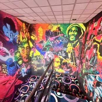 Nardo's Pizza - Keeping rock n roll alive! - Pizza Near Me - Saint Joseph, Michigan