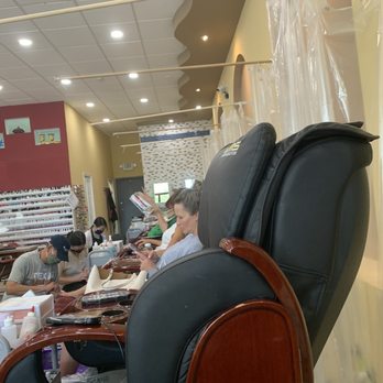 Happy Foot Spa & Nails - Pedicure chairs which are pretty good! - Nail Salons Near Me - Reno, Nevada Happy Foot Spa & Nails - Pedicure chairs which are pretty good! - Nail Salons Near Me - Reno, Nevada
