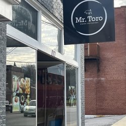 Mr Toro - Entrance