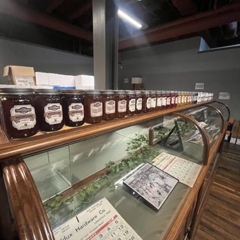 Tennessee Legend Distillery - Candles - Distilleries Near Me - Cookeville, Tennessee Tennessee Legend Distillery - Candles - Distilleries Near Me - Cookeville, Tennessee