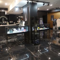 Nevaeh Verde Dispensary - Interior