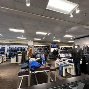 Men's Wearhouse - Interior - Men's Clothing Near Me - REDMOND, Washington Men's Wearhouse - Interior - Men's Clothing Near Me - REDMOND, Washington