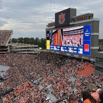 Jordan-Hare Stadium - Original Jumbotron at South End of stadium - Stadiums & Arenas Near Me - Auburn, Alabama Jordan-Hare Stadium - Original Jumbotron at South End of stadium - Stadiums & Arenas Near Me - Auburn, Alabama
