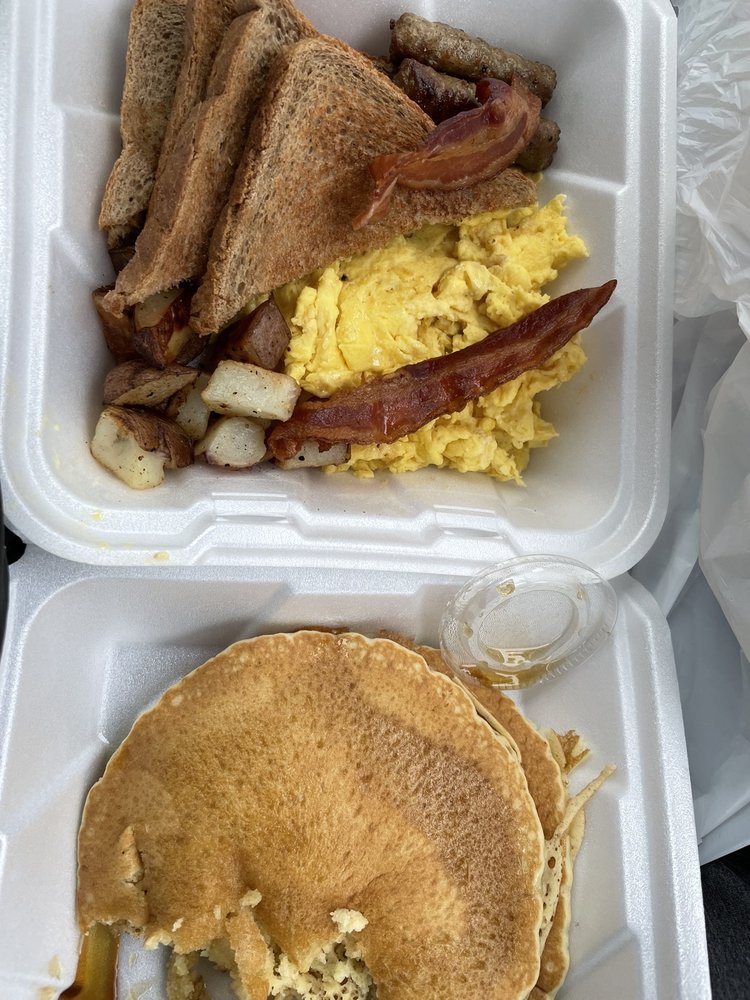 INTERVALE FARM PANCAKE HOUSE 79 Photos & 94 Reviews 931 Flanders Rd