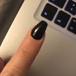 Tuoi Nails - Krumm gefeilt, in real noch schlimmer