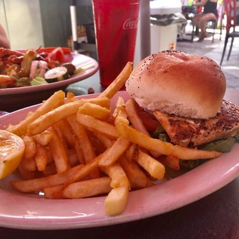 Rocco's Pizza - Grilled dolphin sandwich - Pizza Near Me - Hollywood, Florida