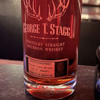 Mickey's Tavern - Bars Near Me - Nashville, Tennessee