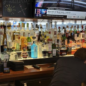 Latitudes Wentworth By The Sea - Bar area - Seafood Near Me - New Castle, New Hampshire