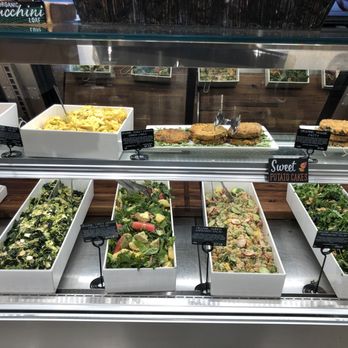 Erewhon - Hot food bar - Grocery Near Me - Santa Monica, California