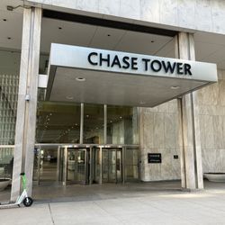 Chase Bank - Outside