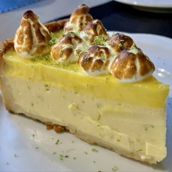 BLVD Steakhouse - Key Lime Tart - New American Near Me - Chicago, Illinois BLVD Steakhouse - Key Lime Tart - New American Near Me - Chicago, Illinois
