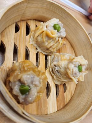 Charlie's Bakery & Chinese Restaurant by null
