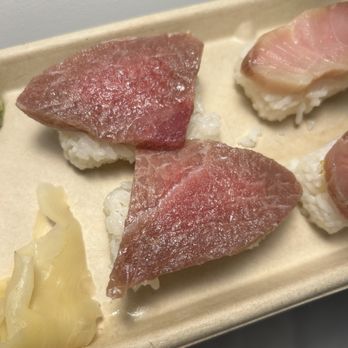 Black Sushi House - Fatty tuna belly & Yellowtail sushi - Sushi Bars Near Me - Ogunquit, Maine