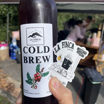 La Finca Coffee - Cold Bree and Free Sticker - Coffee Roasteries Near Me La Finca Coffee - Cold Bree and Free Sticker - Coffee Roasteries Near Me