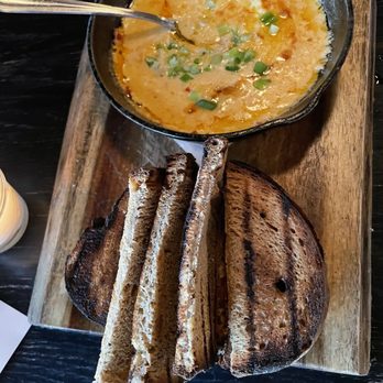 Blueprint on 3rd - Baked pimento cheese with pumpernickel - American Near Me - Birmingham, Alabama Blueprint on 3rd - Baked pimento cheese with pumpernickel - American Near Me - Birmingham, Alabama