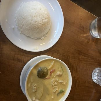 A Roi By Smiley Thai - Thai Near Me - Nashville, Tennessee