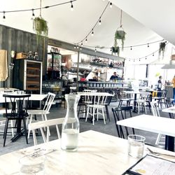 Nipote's Italian Kitchen - Such a cute space