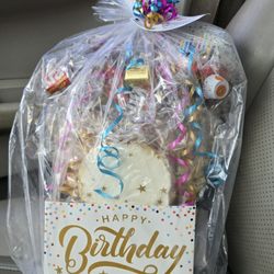 Cookies For You - $40 bday bouquet,  pre-made... grab & go