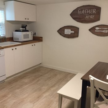 Sandwich Inn and Suites - Kitchen - Hotels Near Me - Sandwich, Massachusetts