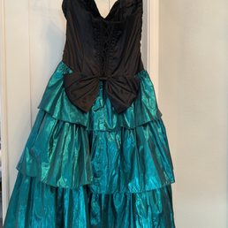Full dress picture Full dress picture