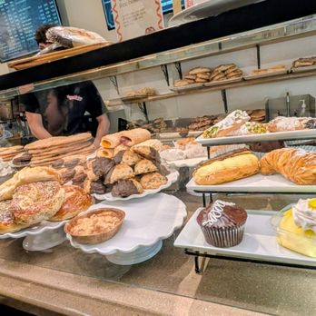 Carmel Bakery - Bakeries Near Me - Carmel-By-The-Sea, California