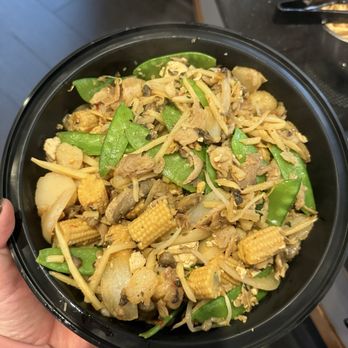 HuHot Mongolian Grill - Togo - Mongolian Near Me - Omaha, Nebraska