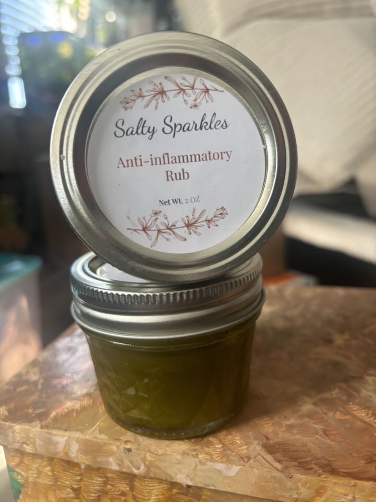 Salty Sparkles Curiosity and Crafts  Logo