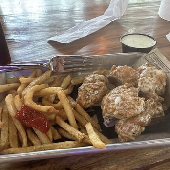 Tommy John’s Tailgate - Lunch boneless wings - Burgers Near Me - San Antonio, Texas Tommy John’s Tailgate - Lunch boneless wings - Burgers Near Me - San Antonio, Texas