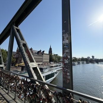 Eiserner Steg - Landmarks & Historical Buildings Near Me - Frankfurt, HE
