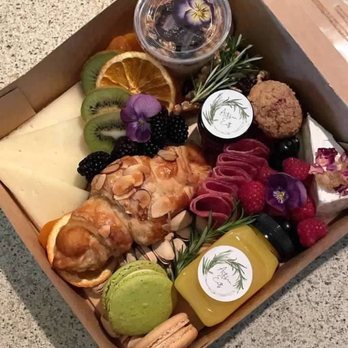 Artisan Eats - Caterers Near Me