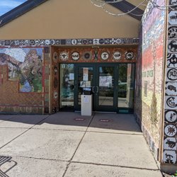 Murray Ryan Visitors Center - Entrance to the Murray Ryan Visitor Center