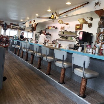 Gill's By The Bay - Breakfast bar - Seafood Near Me - Eureka, California