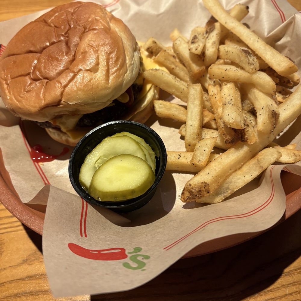 Chili's - Bars Near Me - E Brunswick, New Jersey