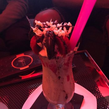 Sugar N Coal - Red Velvet & Oreo Supreme - Hookah Bars Near Me - Rego Park, New York