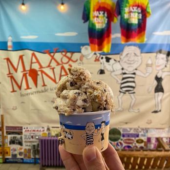 Max & Mina's - Spongebob Ice Cream and peanut butter cookie mess - Ice Cream & Frozen Yogurt Near Me - Flushing, New York