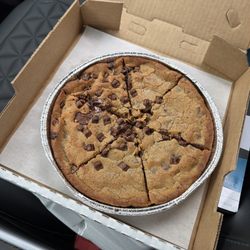 Dina's Pizza & Pub - Pizza cookie