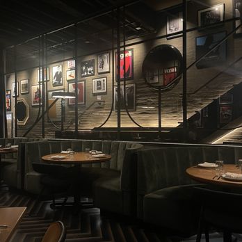 Ummo - Interior - Italian Near Me - Chicago, Illinois