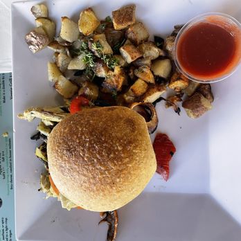 Earth Bistro - Veggie Grill sandwich - Pizza Near Me - Temecula, California