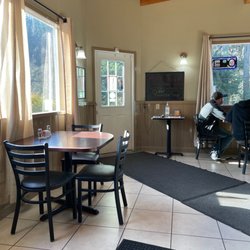 Water Mountains Restaurant