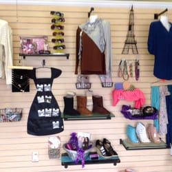 Bluewater Tan & Boutique - Boutique