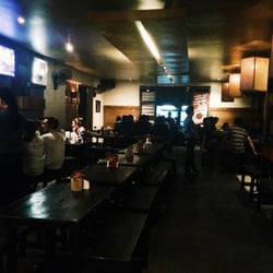 Tides Grill & Bistro - full house!