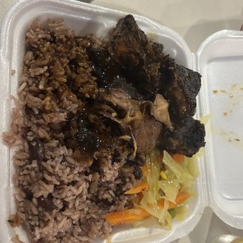 Hillside Caribbean Cuisine - Jerk Chicken - Caribbean Near Me - Charlotte, North Carolina Hillside Caribbean Cuisine - Jerk Chicken - Caribbean Near Me - Charlotte, North Carolina