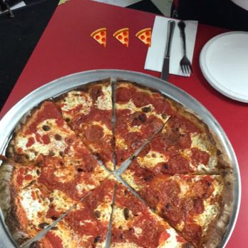 Totonno's - Oh yeah. Half margarita, half pepperoni. - Pizza Near Me - Brooklyn, New York Totonno's - Oh yeah. Half margarita, half pepperoni. - Pizza Near Me - Brooklyn, New York
