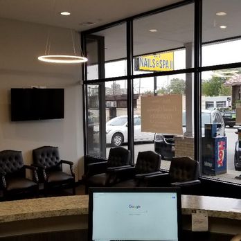 Floss N Gloss Dental - Front Desk Reception - General Dentistry Near Me - Des Plaines, Illinois Floss N Gloss Dental - Front Desk Reception - General Dentistry Near Me - Des Plaines, Illinois