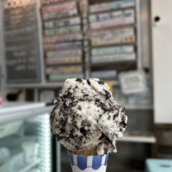 Higgles Ice Cream - Oreo cheesecake