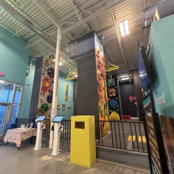 Funtopia Naperville - Kiosks for waivers @veefoodlife - Kids Activities Near Me - Naperville, Illinois